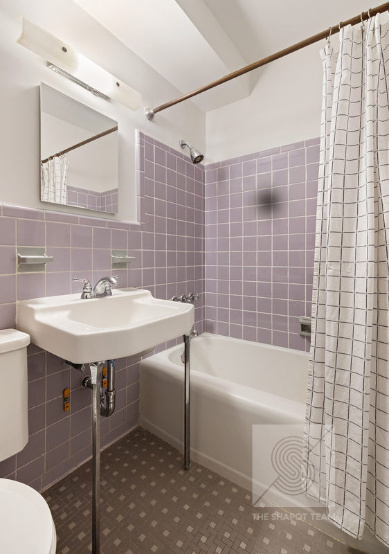315 East 70th Street, Unit 7D Manhattan, NY 10021 - Photo 9 of 13