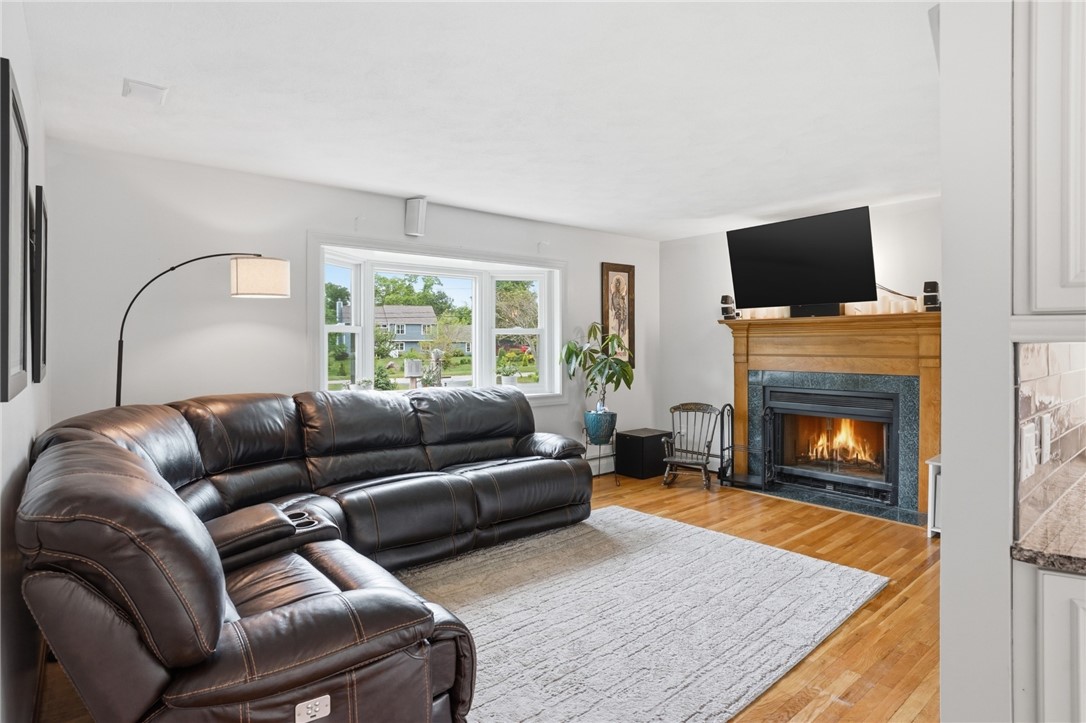 7 Fox Ridge Drive Richmond, RI 02898 - Photo 4 of 48