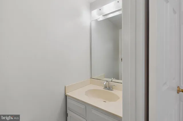 $2,800 | 10877 Olde Woods Way, Columbia, MD 21044