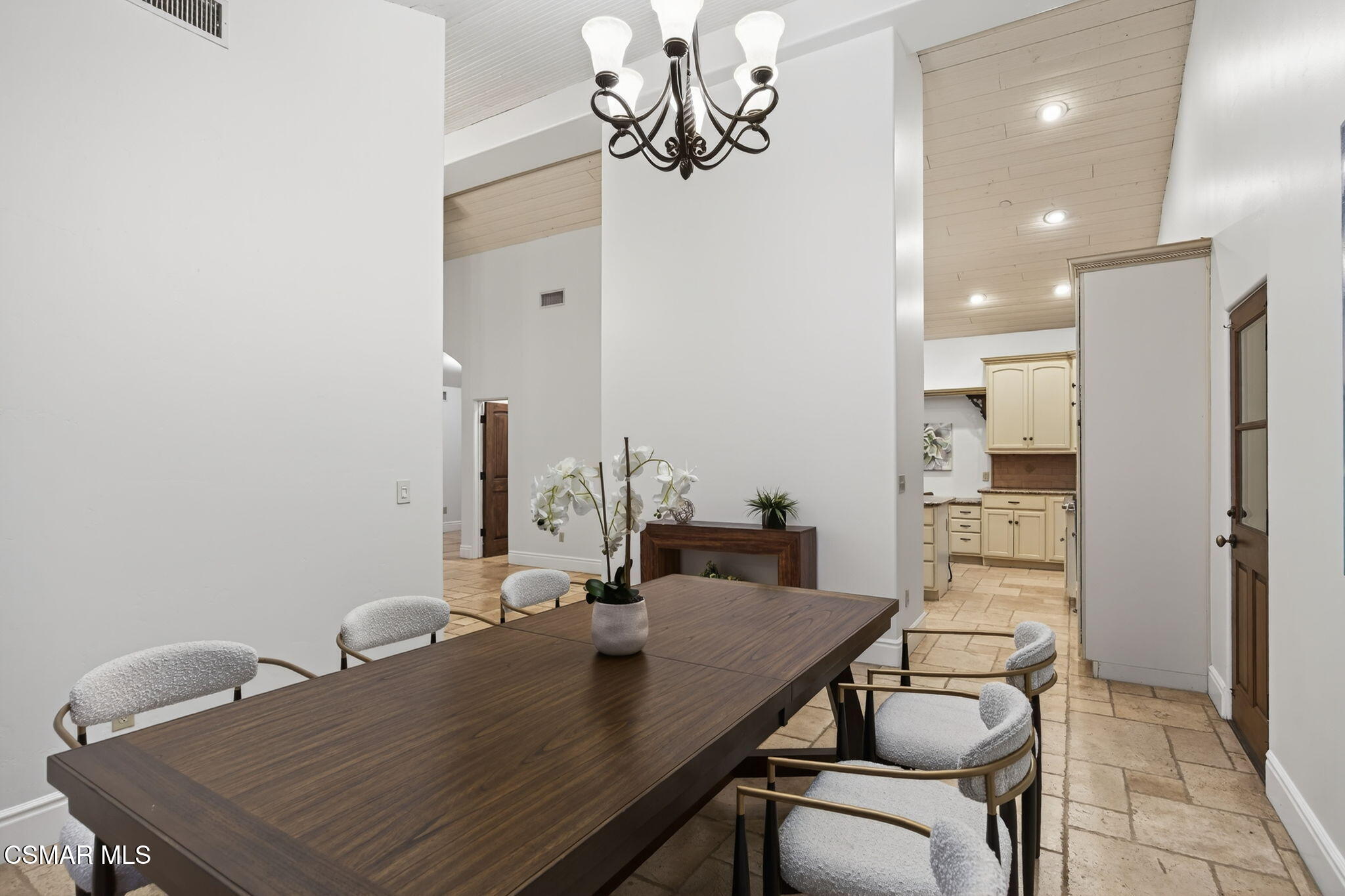 1560 Goodenough Road Fillmore, CA 93015 - Photo 21 of 81 Dining Room to Kitchen View