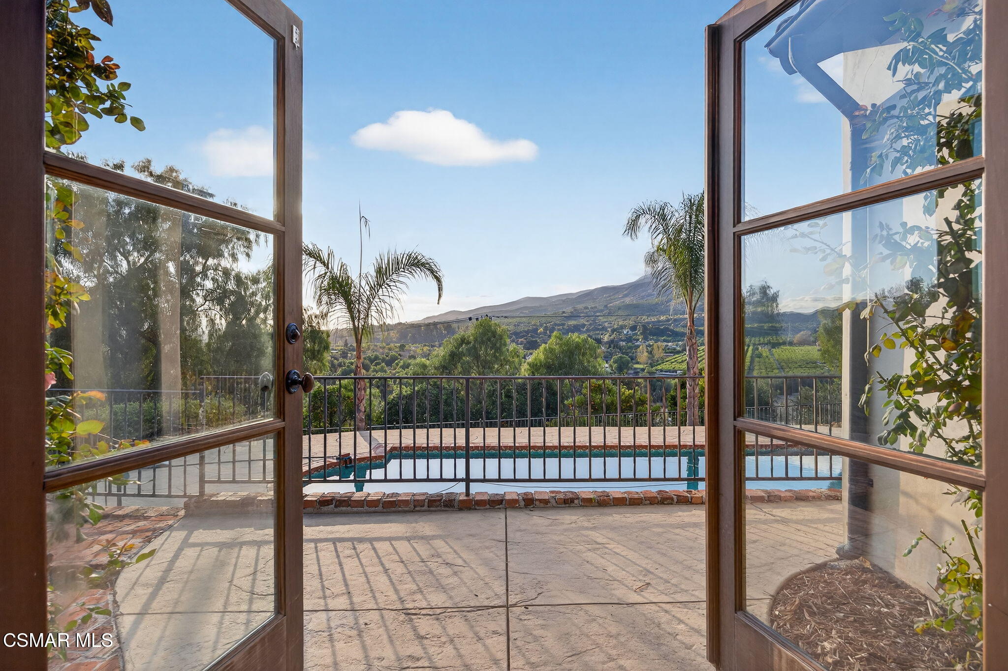 1560 Goodenough Road Fillmore, CA 93015 - Photo 29 of 81 a view of a balcony