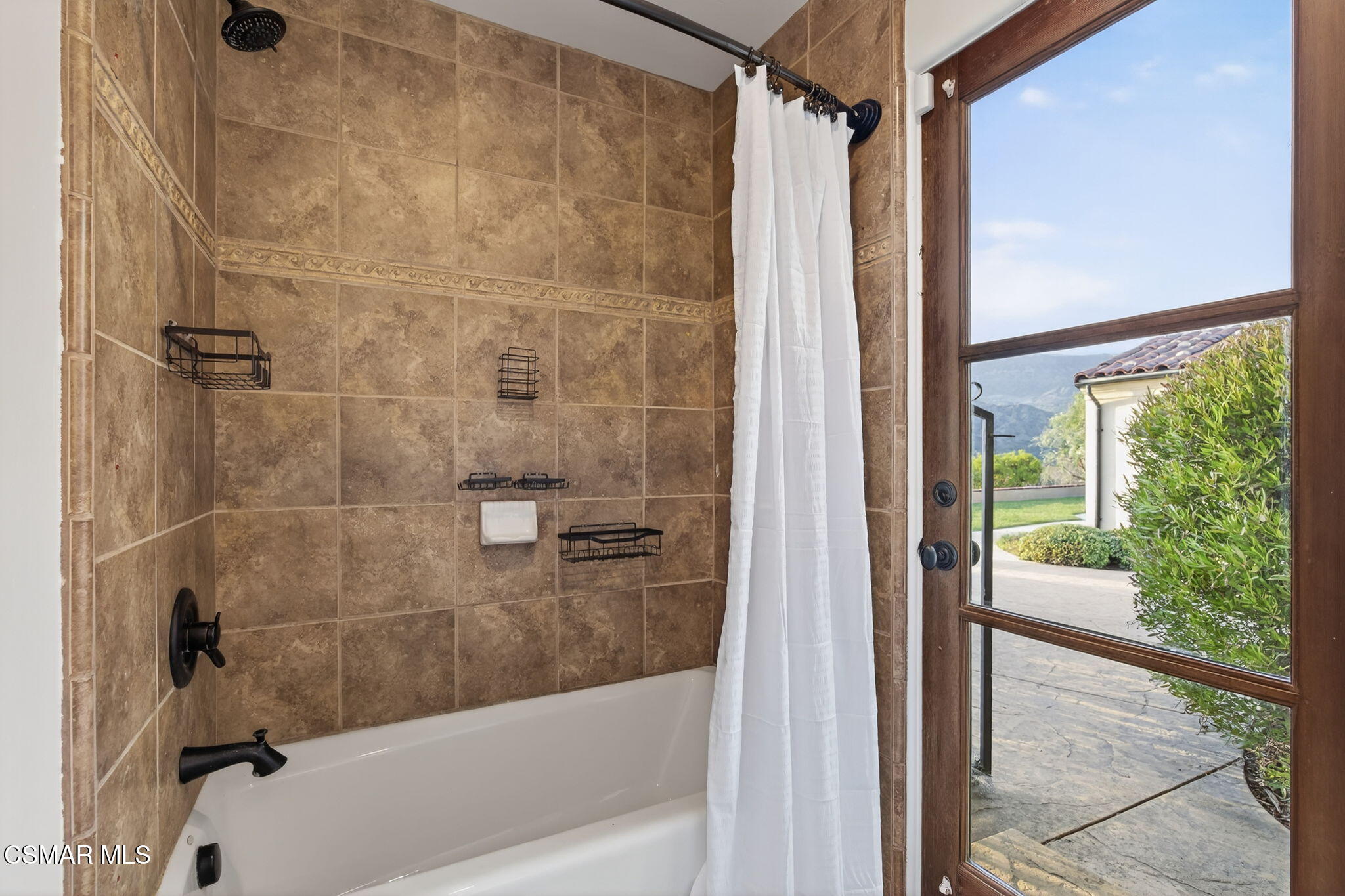 1560 Goodenough Road Fillmore, CA 93015 - Photo 40 of 81 Guest Bath with Patio Access