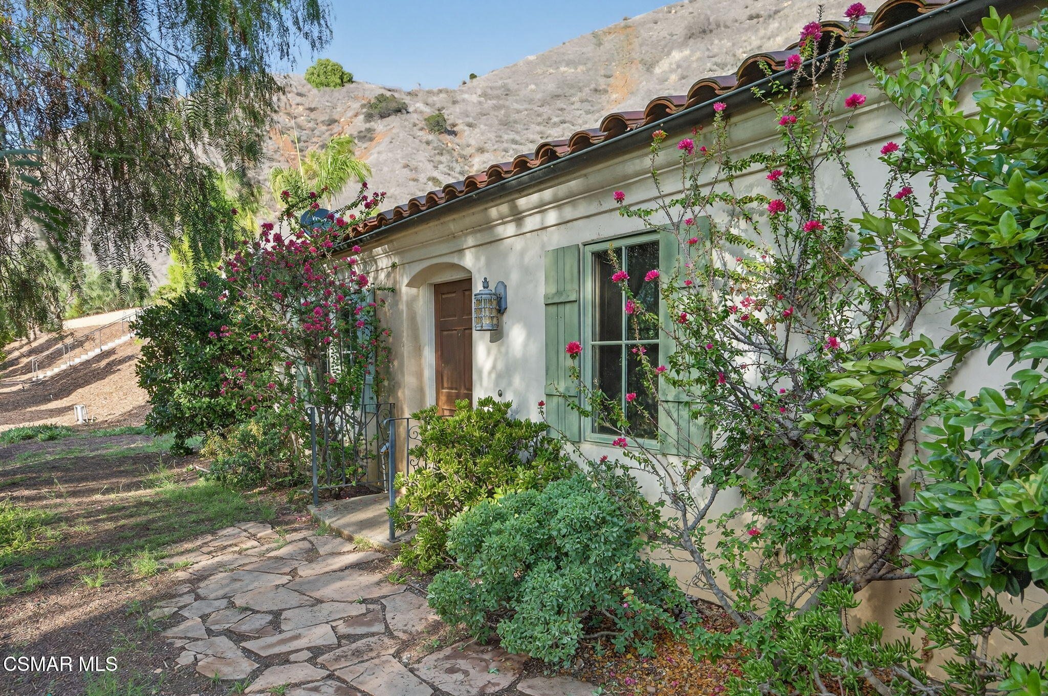 1560 Goodenough Road Fillmore, CA 93015 - Photo 48 of 81 Detached Guest House Entryway