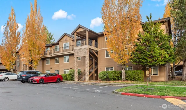 $399,900 | 18930 Bothell Everett Highway, Unit D203, Bothell, WA 98012