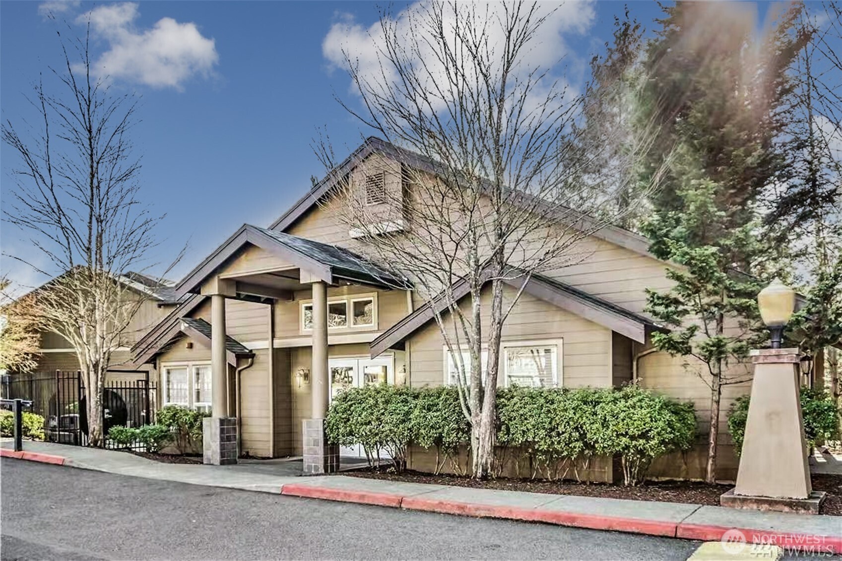 18930 Bothell Everett Highway, Unit D203 Bothell, WA 98012 - Photo 23 of 28