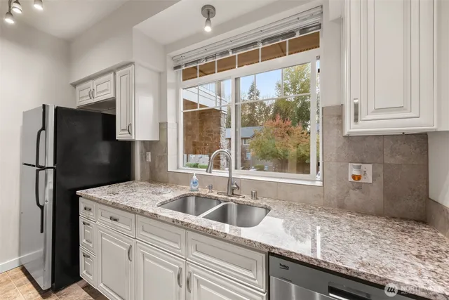 $399,900 | 18930 Bothell Everett Highway, Unit D203, Bothell, WA 98012