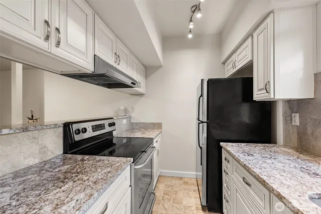 $399,900 | 18930 Bothell Everett Highway, Unit D203, Bothell, WA 98012