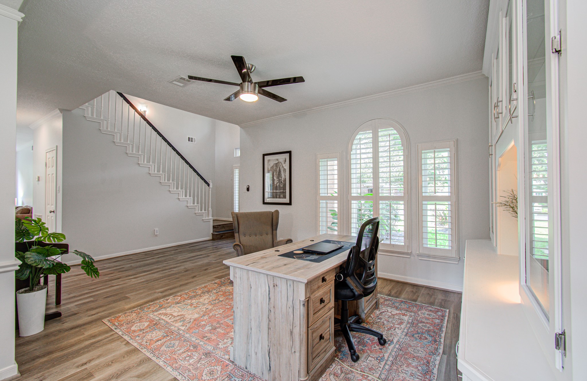 22927 Northoak Forest Lane Spring, TX 77389 - Photo 5 of 37 a view of a livingroom with furniture window and wooden floor