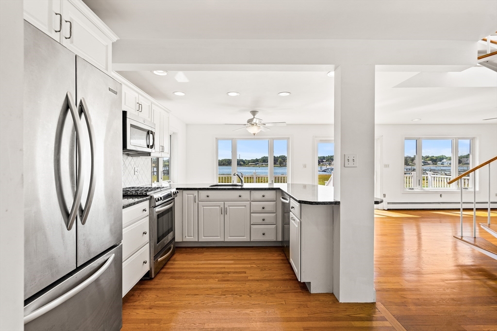 12 Fosters Point Beverly, MA 01915 - Photo 14 of 40