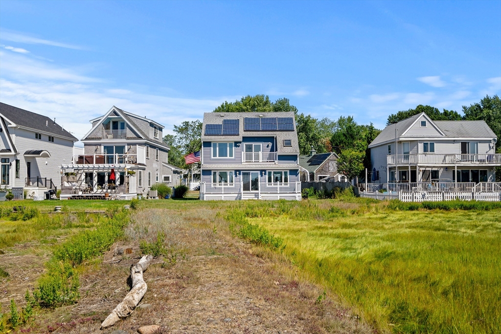 12 Fosters Point Beverly, MA 01915 - Photo 33 of 40