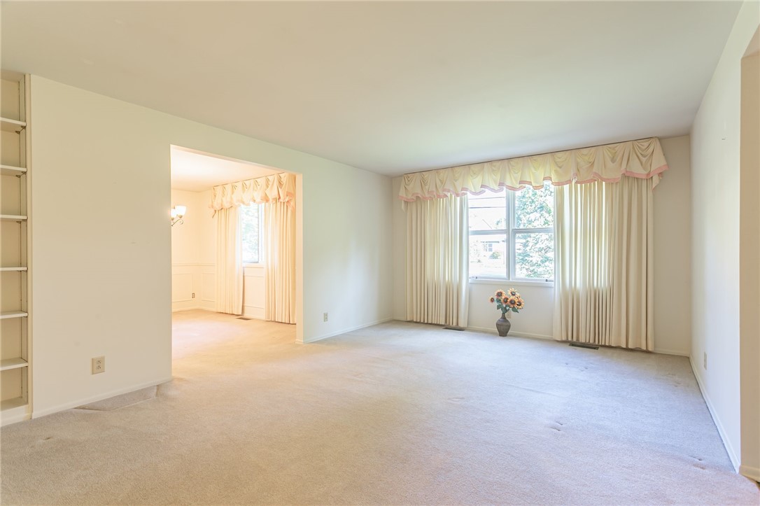 835 Klem Road Webster, NY 14580 - Photo 4 of 26