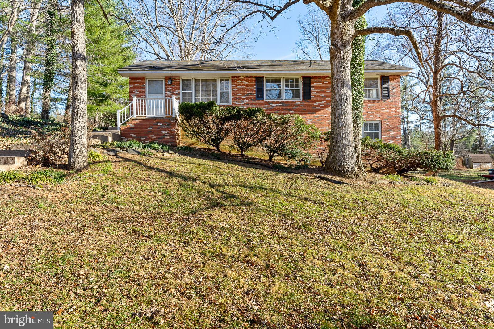 6501 Artillery Road Warrenton, VA 20187 - Photo 1 of 13