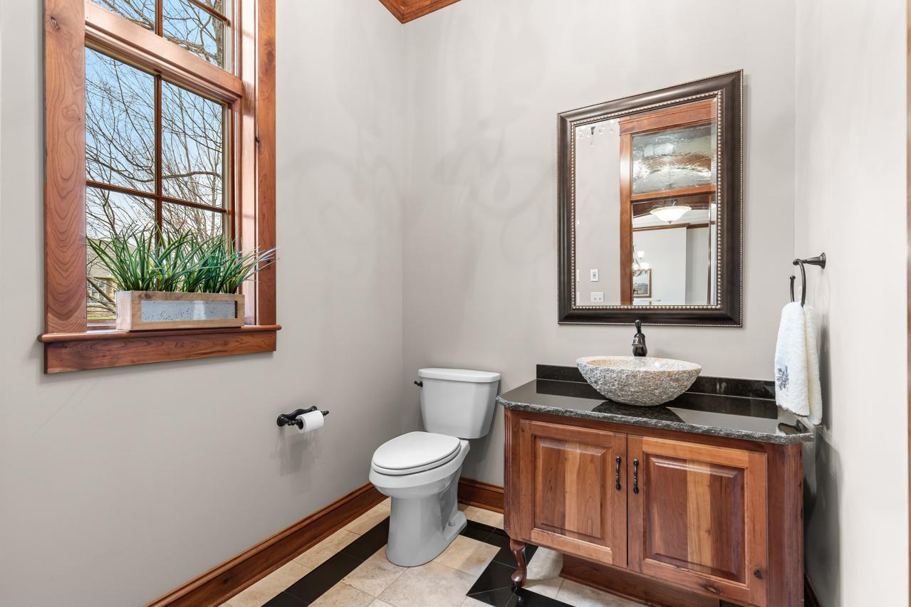 27665 Virginia Cove Excelsior, MN 55331 - Photo 11 of 64