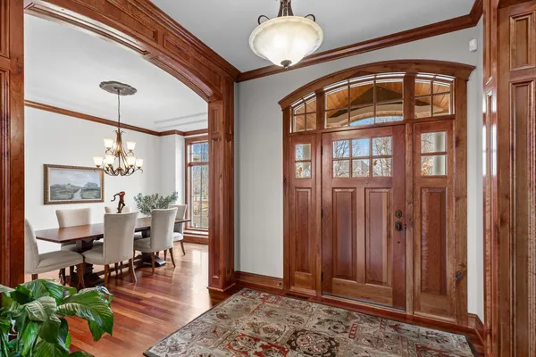 $1,897,000 | 27665 Virginia Cove, Excelsior, MN 55331