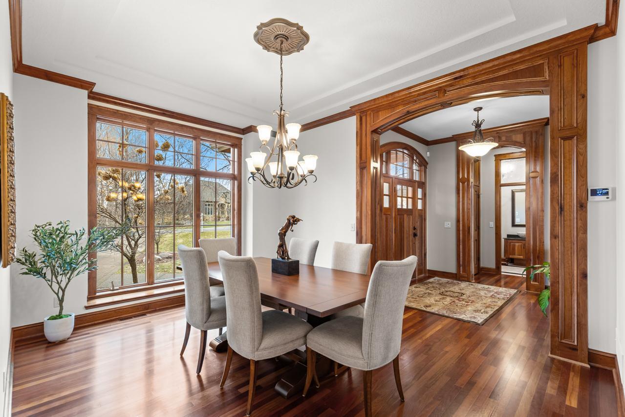 27665 Virginia Cove Excelsior, MN 55331 - Photo 9 of 64