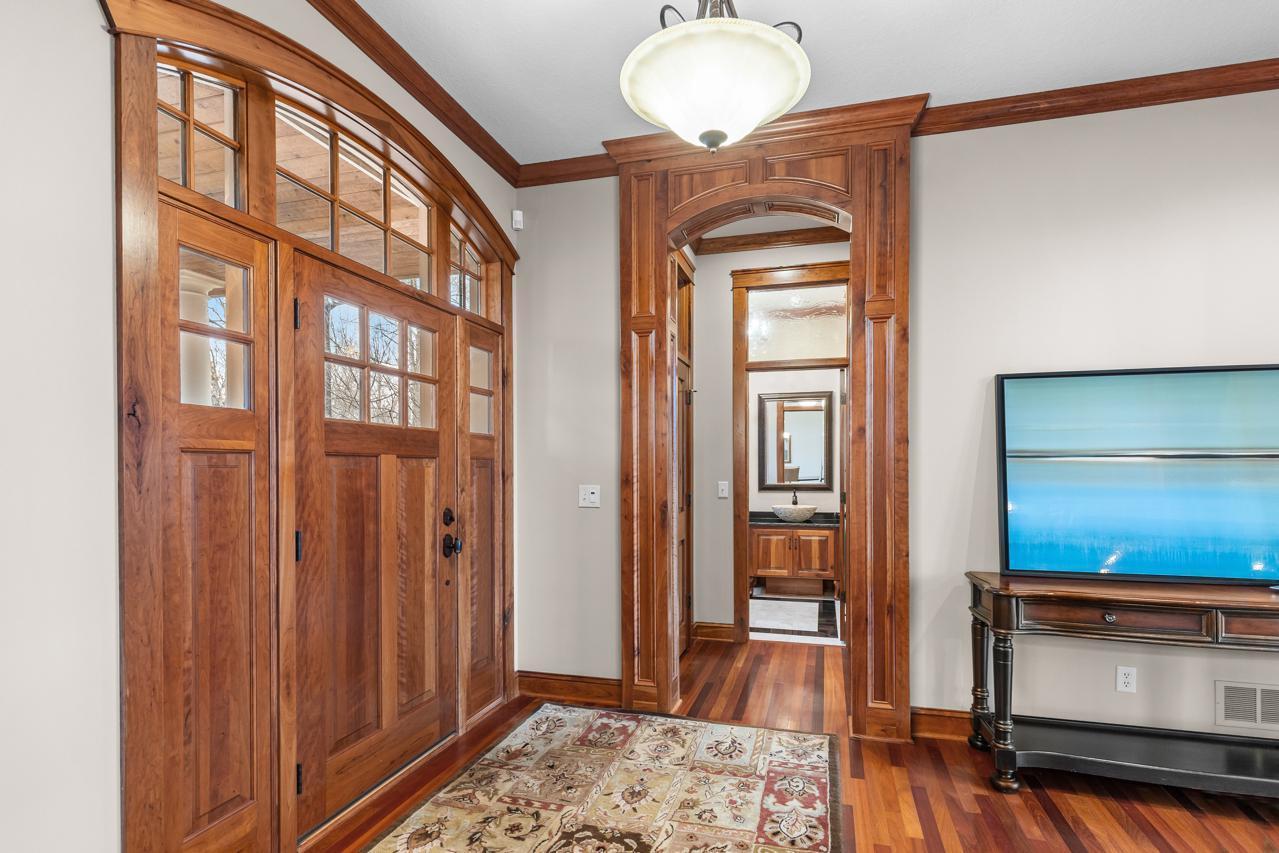 27665 Virginia Cove Excelsior, MN 55331 - Photo 10 of 64