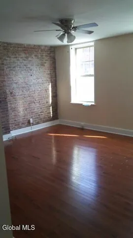 $1,195 | 24 Cataract Street, Unit 1, Cohoes, NY 12047