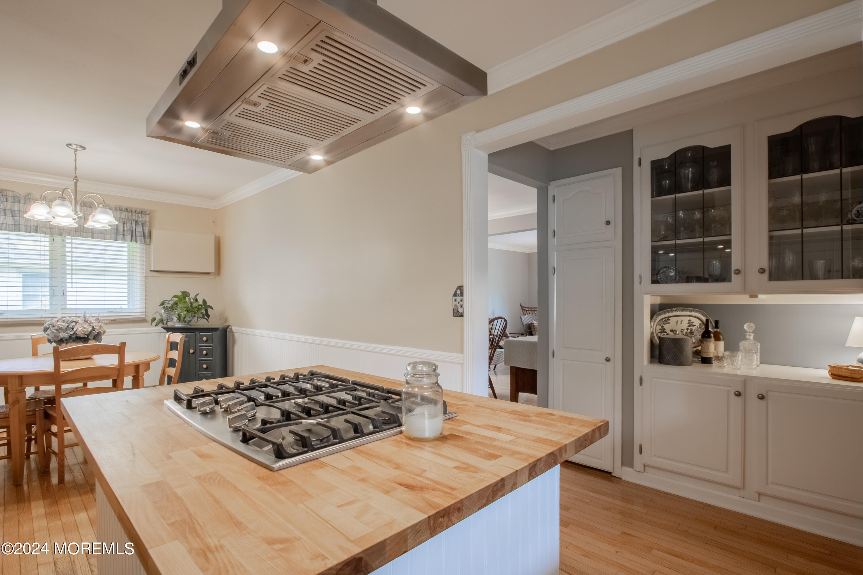 25 Orchard Street Red Bank, NJ 07701 - Photo 8 of 44 _E3A7638-HDR