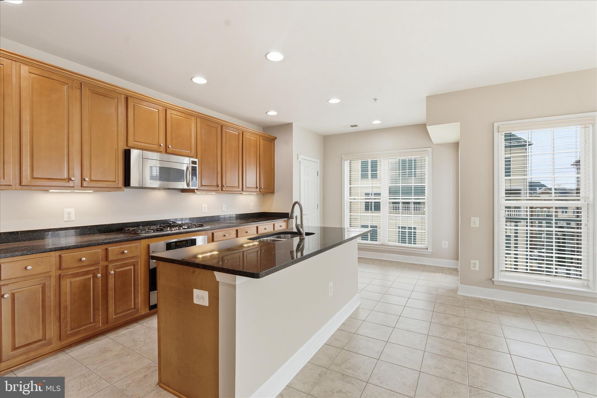 2102 Carthage Drive Woodbridge, VA 22191 - Photo 15 of 33 Kitchen