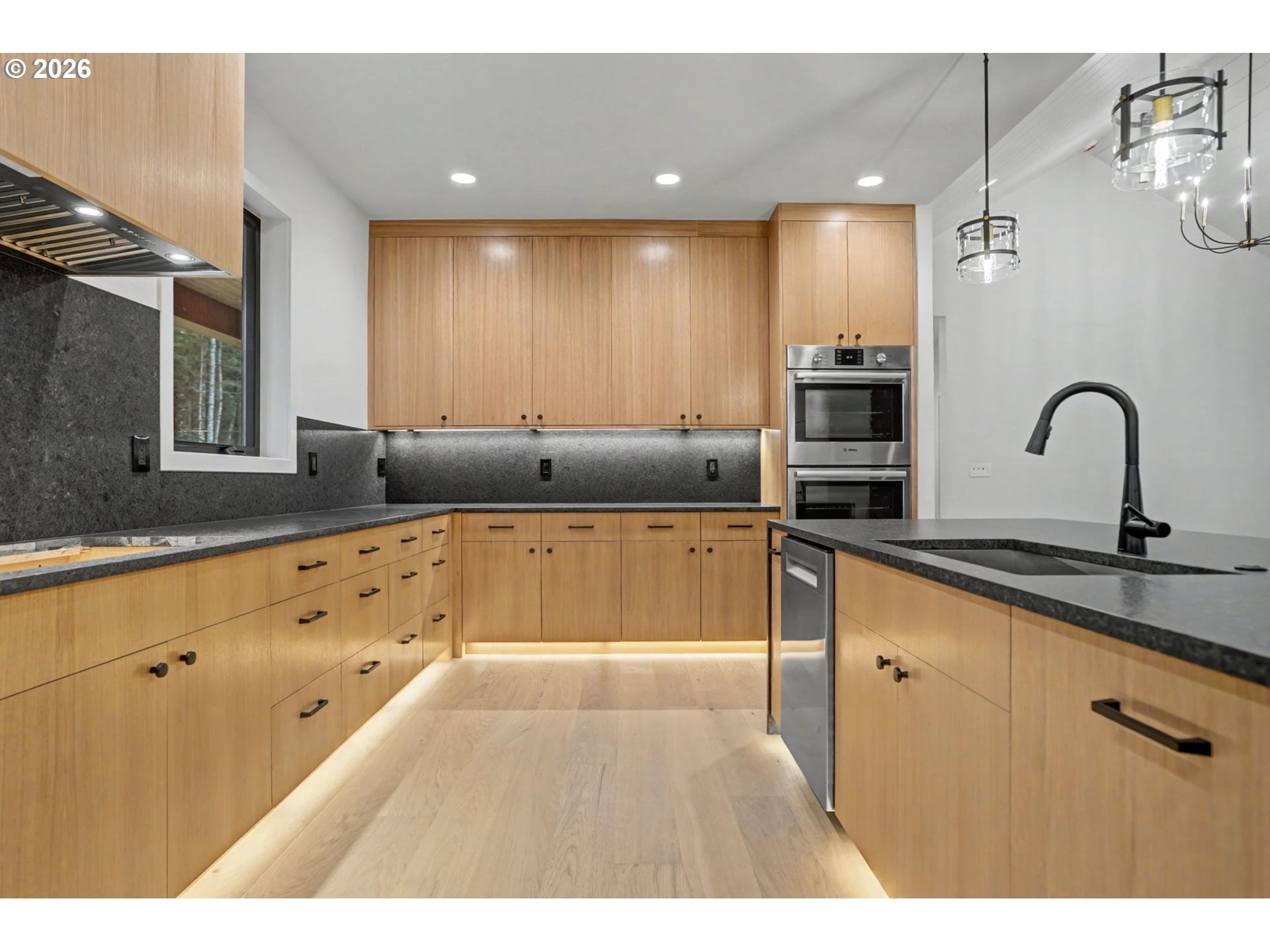 19850 Winters Hill Road Southeast Silverton, OR 97381 - Photo 13 of 48 a large kitchen with kitchen island a sink stainless steel appliances and cabinets