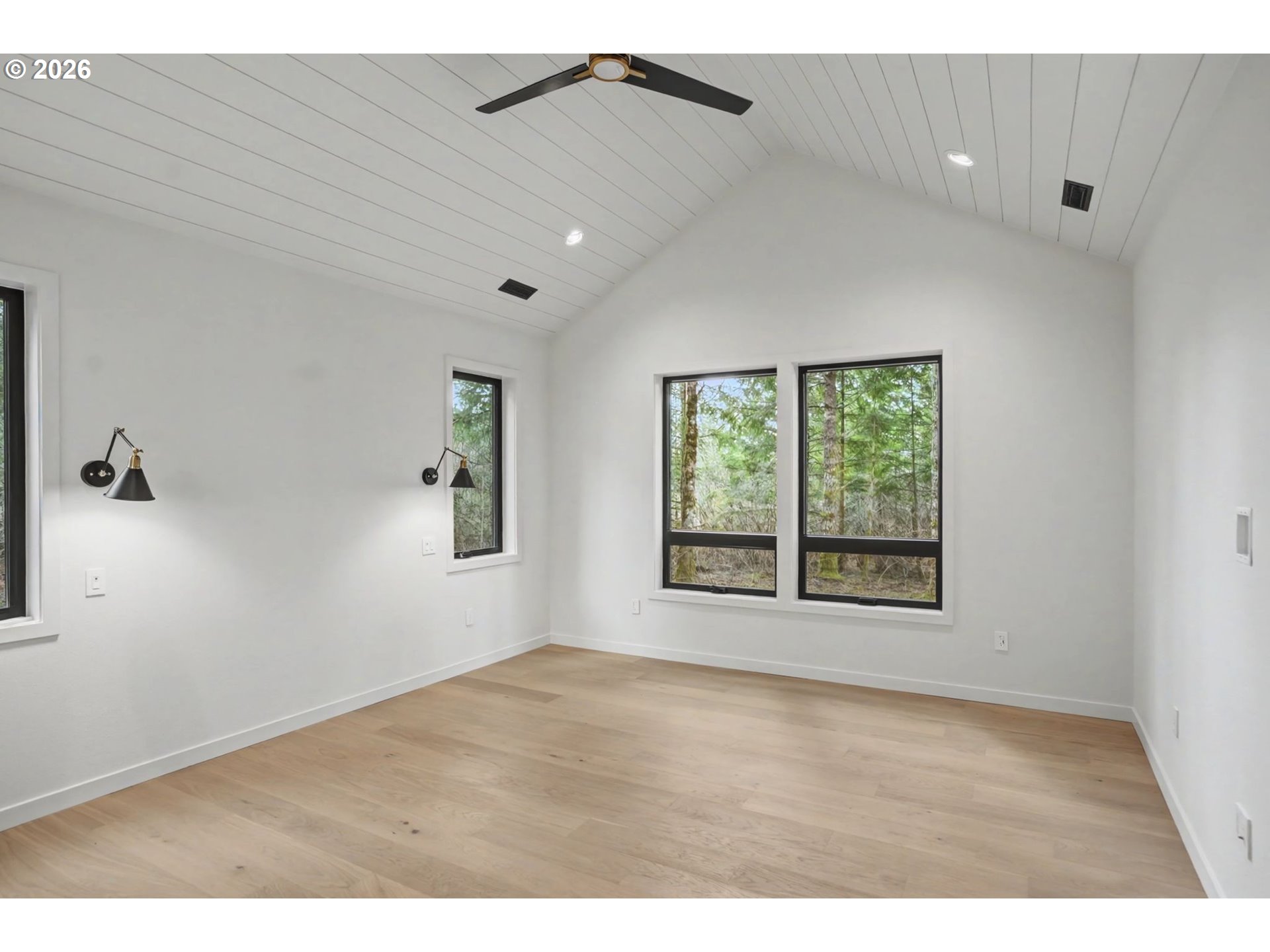 19850 Winters Hill Road Southeast Silverton, OR 97381 - Photo 19 of 48 a view of an empty room with a window
