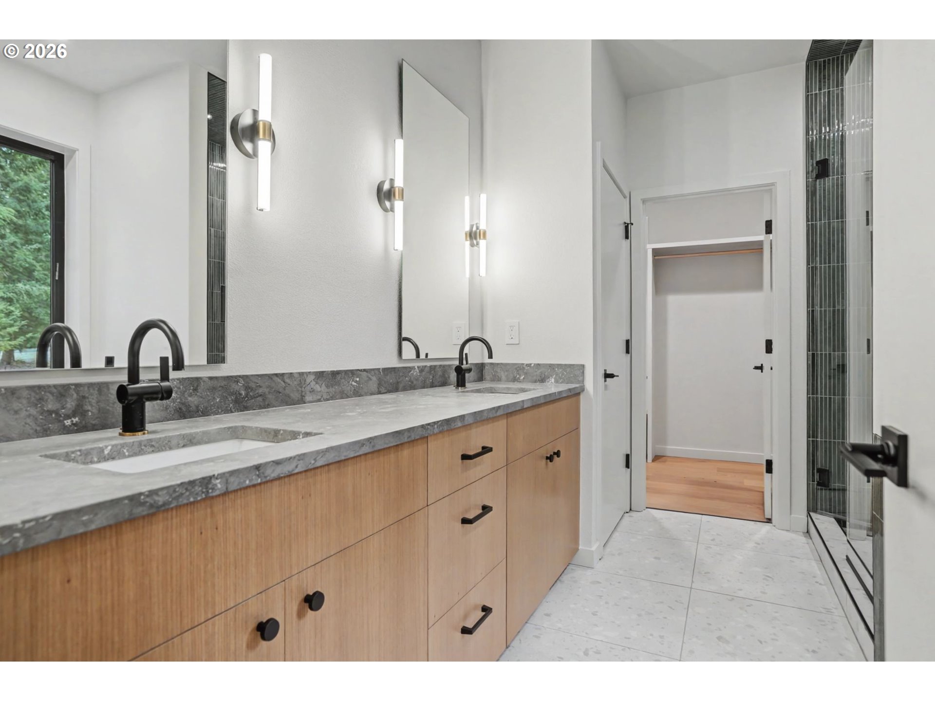 19850 Winters Hill Road Southeast Silverton, OR 97381 - Photo 21 of 48 a bathroom with a double vanity sink and mirror