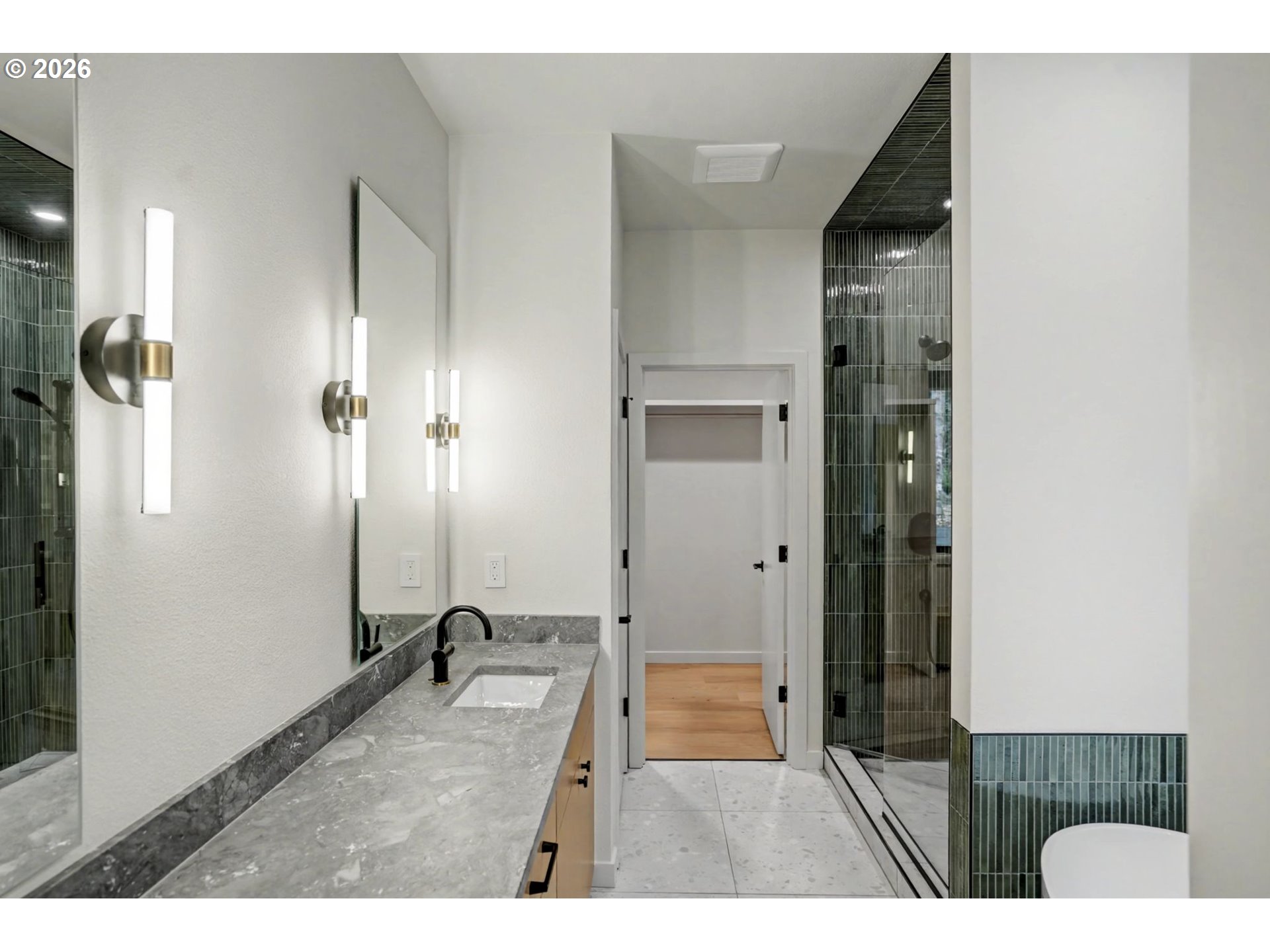 19850 Winters Hill Road Southeast Silverton, OR 97381 - Photo 22 of 48 a bathroom with a sink and a mirror