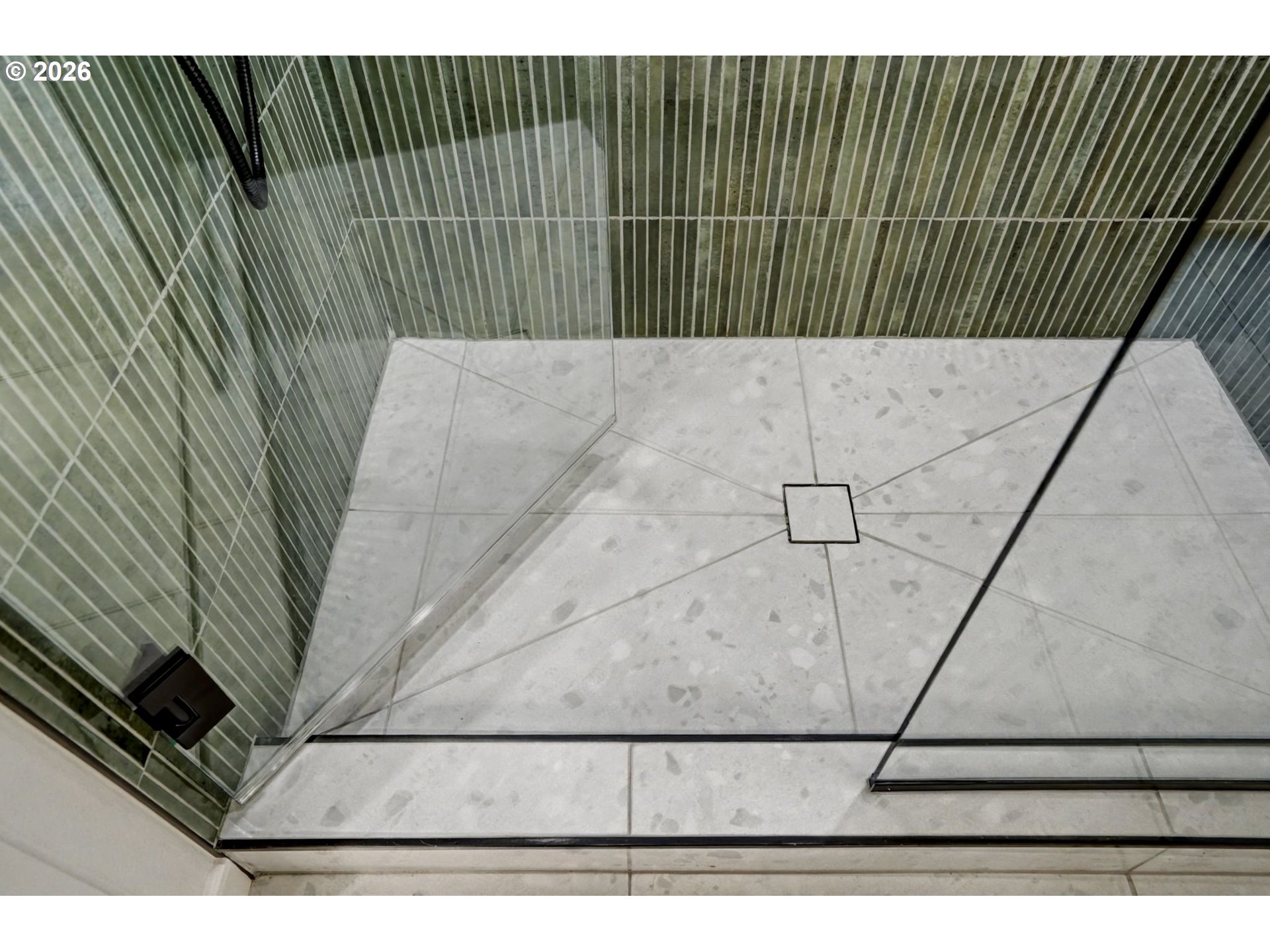 19850 Winters Hill Road Southeast Silverton, OR 97381 - Photo 24 of 48 a view of entryway with a wooden floor