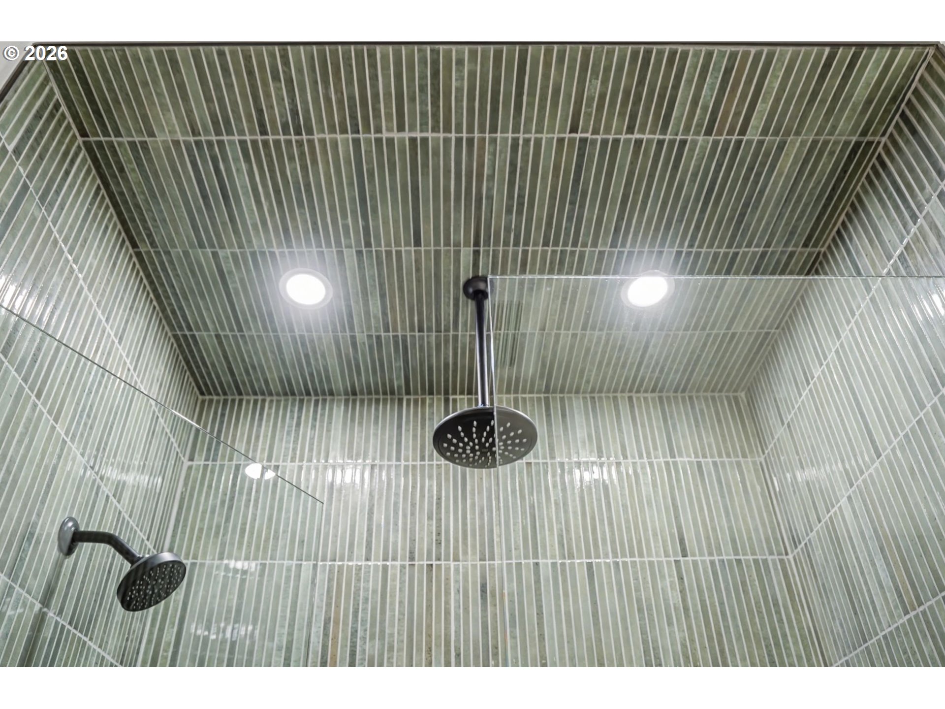 19850 Winters Hill Road Southeast Silverton, OR 97381 - Photo 25 of 48 a view of a glass door