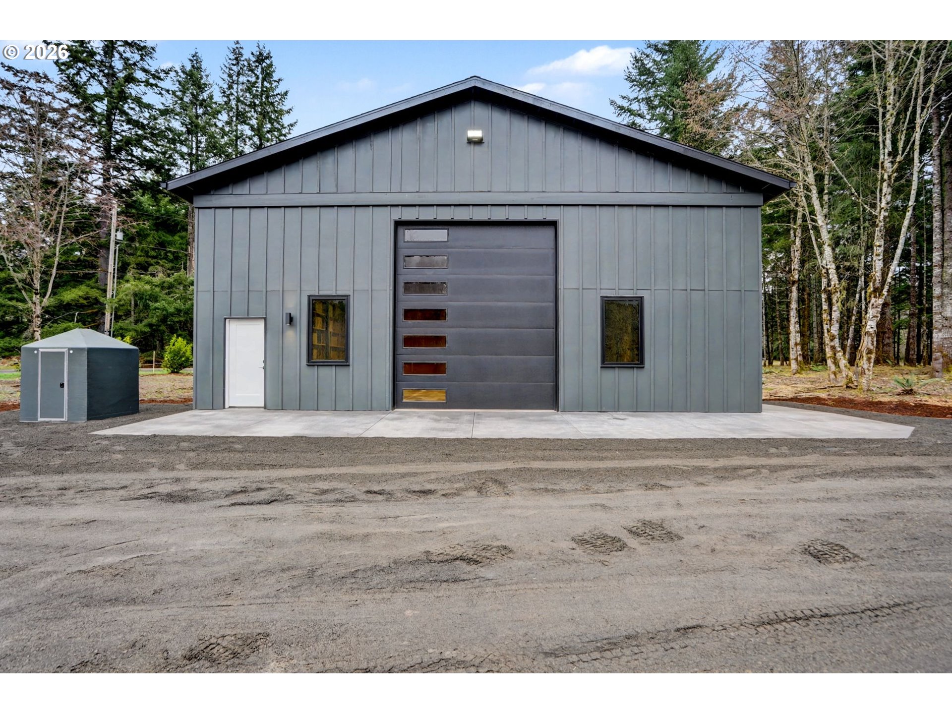 19850 Winters Hill Road Southeast Silverton, OR 97381 - Photo 45 of 48 a view of outdoor space yard and garage
