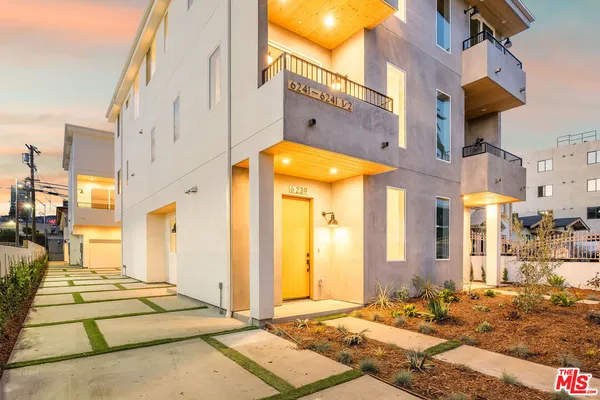 $5,500 | 6239 Banner Avenue, Los Angeles, CA 90038