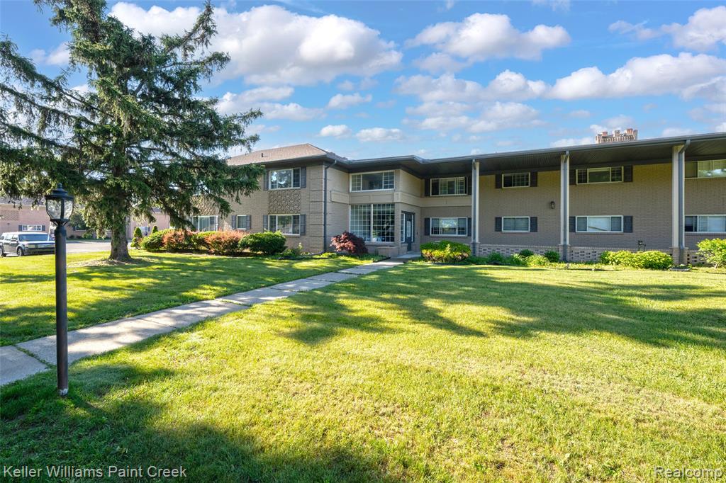 2309 Walton Boulevard, Unit 36 Rochester Hills, MI 48309 - Photo 1 of 24