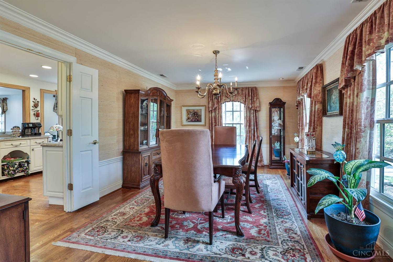 4450 Miami Road Cincinnati, OH 45243 - Photo 12 of 70 Gallery Image 12