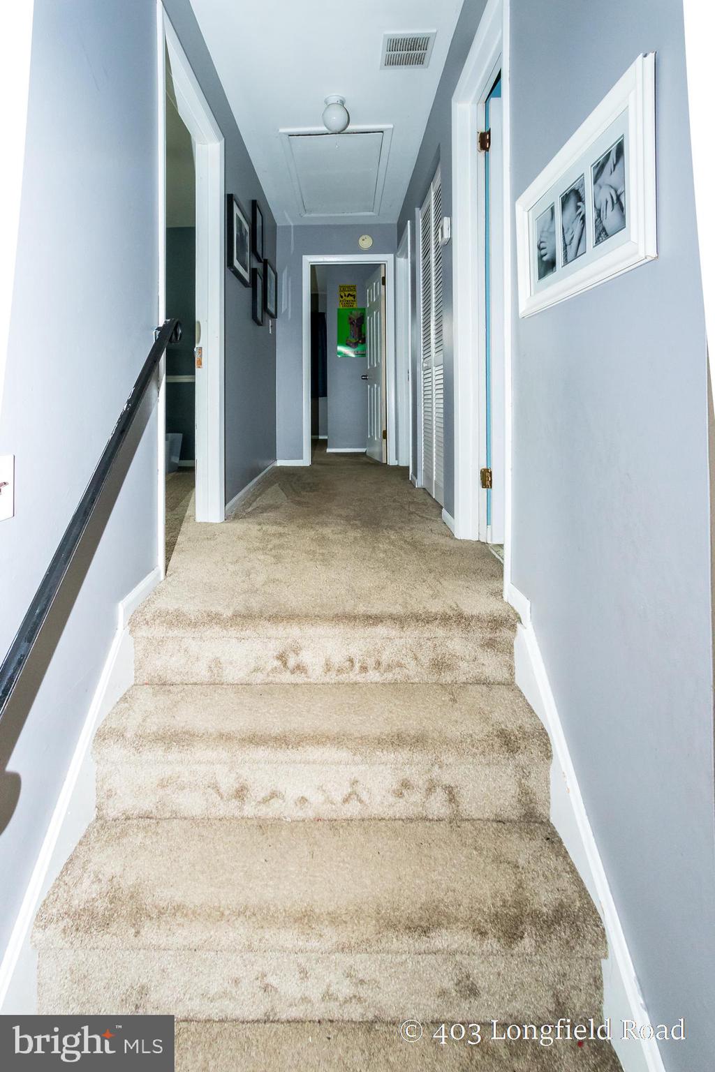 403 Longfield Road Newark, DE 19713 - Photo 14 of 30 Hallway to Bedrooms