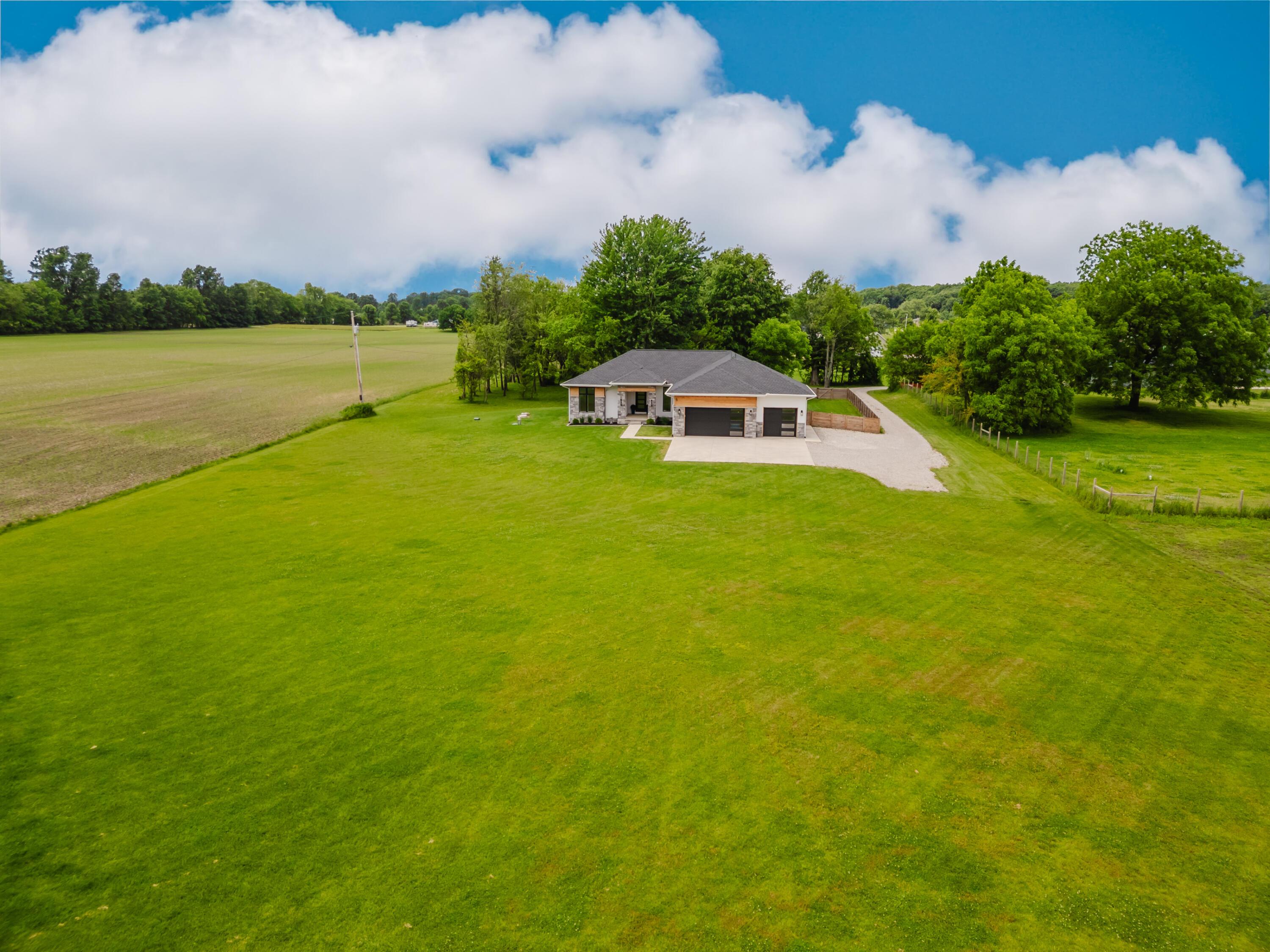 15724 Evans Road Johnstown, OH 43031 - Photo 2 of 95