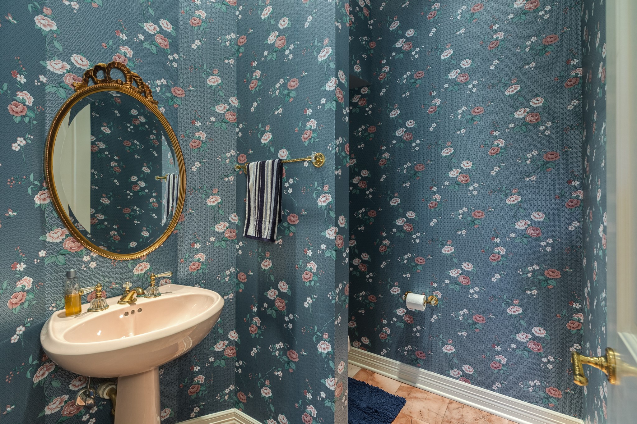 3 Bayou Road Lake Jackson, TX 77566 - Photo 42 of 50 a bathroom with a sink and mirror