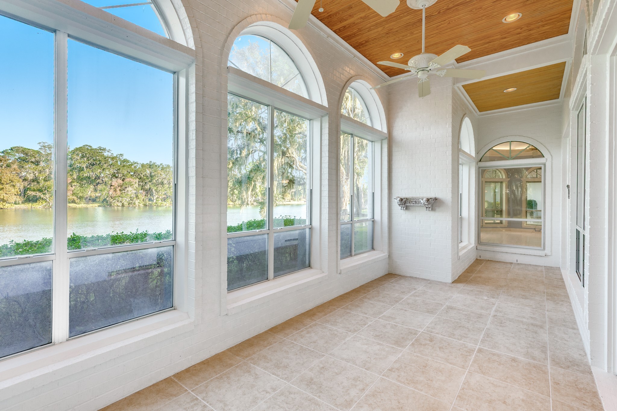 3 Bayou Road Lake Jackson, TX 77566 - Photo 47 of 50 a view of empty room with floor to ceiling windows