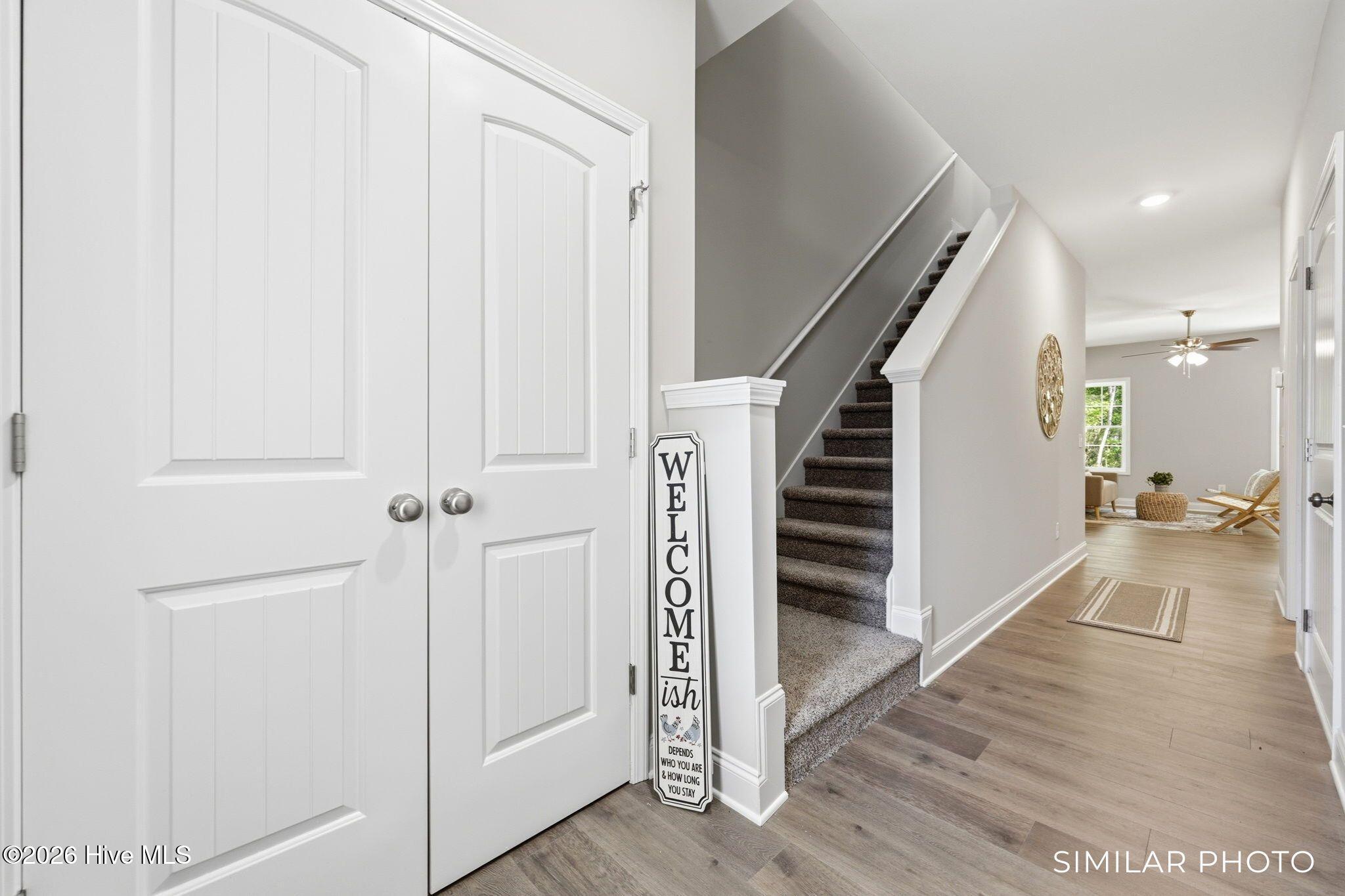 207 Holly Sands Loop Sneads Ferry, NC 28460 - Photo 5 of 45 Similar Photo - Foyer