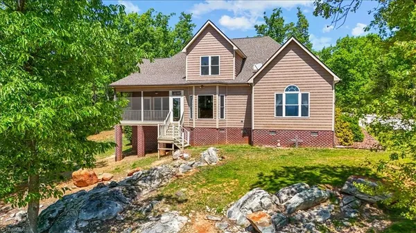 $749,500 | 848 Sierra Trace Road, Denton, NC 27239