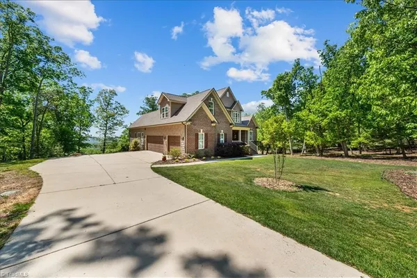 $749,500 | 848 Sierra Trace Road, Denton, NC 27239