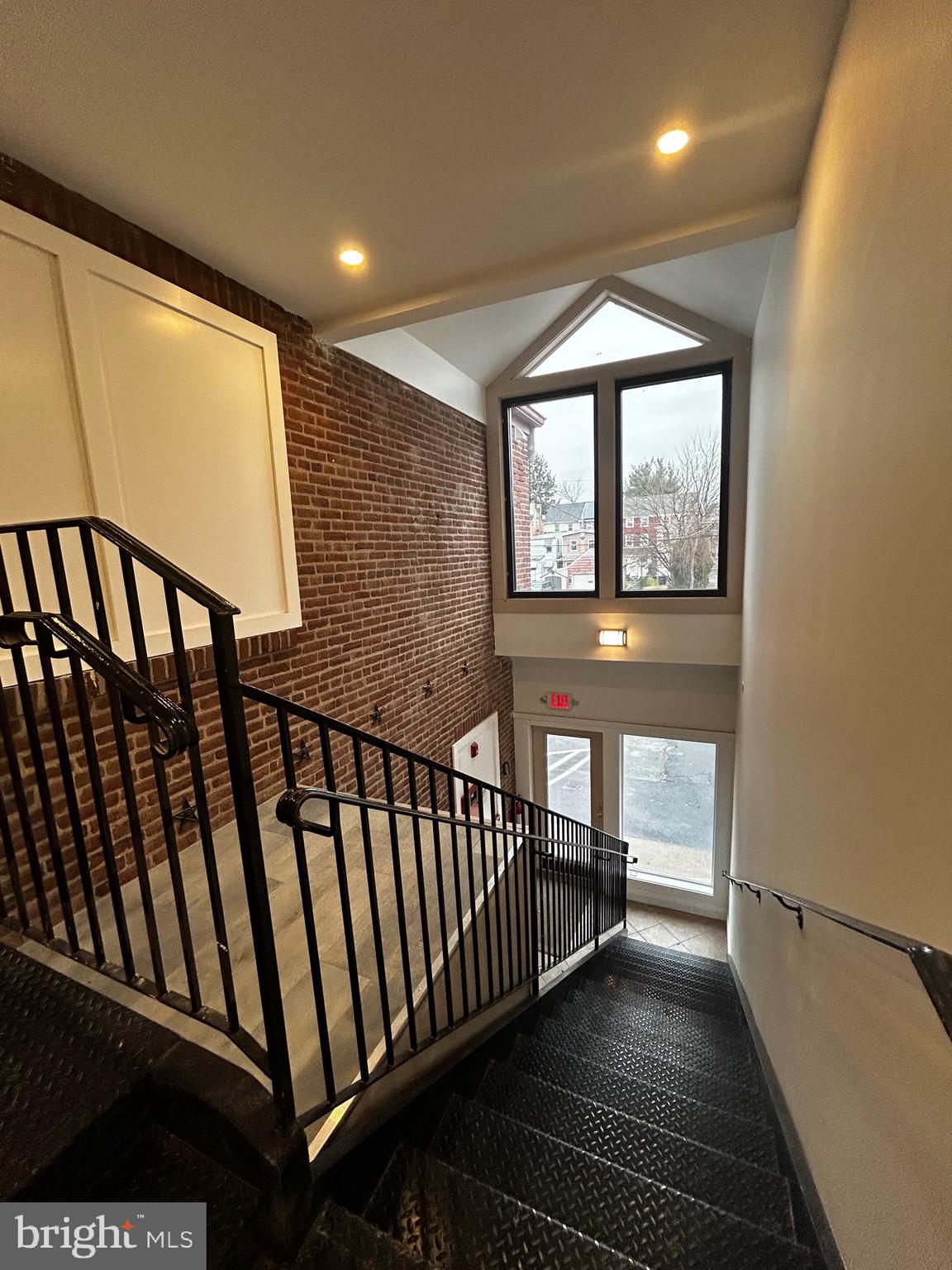 45 East High Street, Unit 1ST FLOOR/3 BEDROOM Pottstown, PA 19464 - Photo 7 of 25 a view of entryway