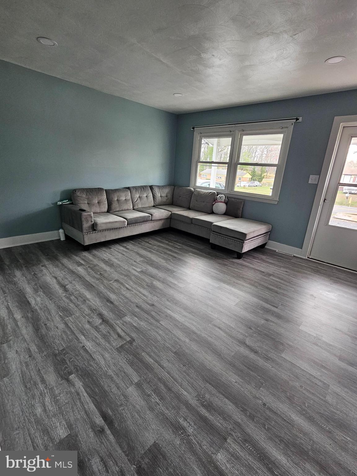 2015 Senseny Road Winchester, VA 22602 - Photo 8 of 16