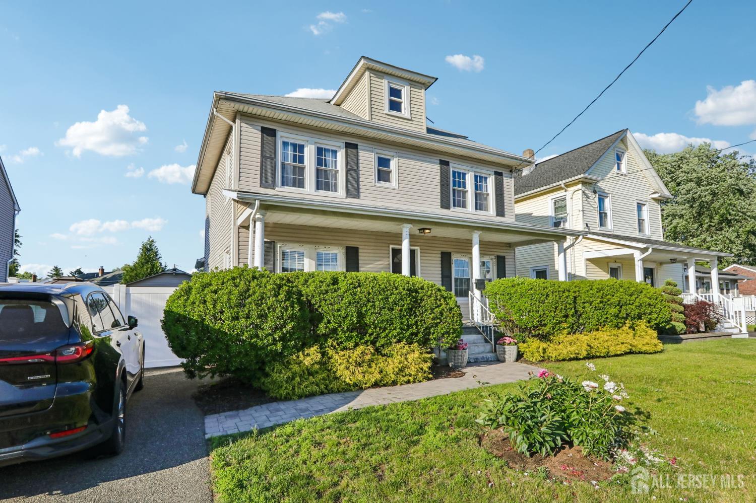 608 Decatur Avenue Middlesex, NJ 08846 - Photo 2 of 40