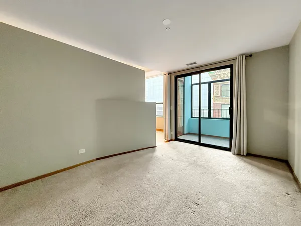 $255,000 | 910 South Michigan Avenue, Unit 1009, Chicago, IL 60605