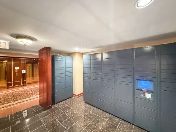 $255,000 | 910 South Michigan Avenue, Unit 1009, Chicago, IL 60605