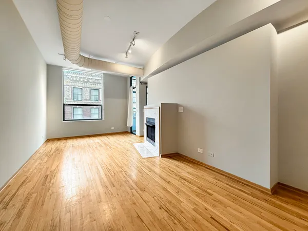 $255,000 | 910 South Michigan Avenue, Unit 1009, Chicago, IL 60605