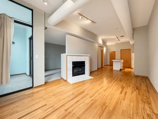 $255,000 | 910 South Michigan Avenue, Unit 1009, Chicago, IL 60605