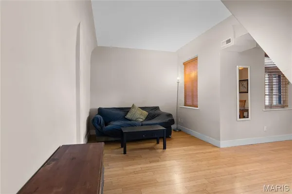 $210,000 | 603 Westgate Avenue, Unit 603C, St. Louis, MO 63130