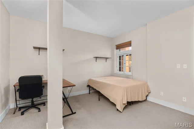 $210,000 | 603 Westgate Avenue, Unit 603C, St. Louis, MO 63130