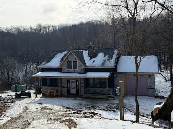 $495,000 | E2053 Fawn La, La Valle, WI 53941